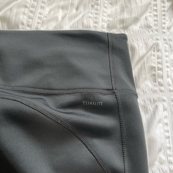 Adidas Climalite Grey Workout Leggings in Size XL - Picture 3 of 4